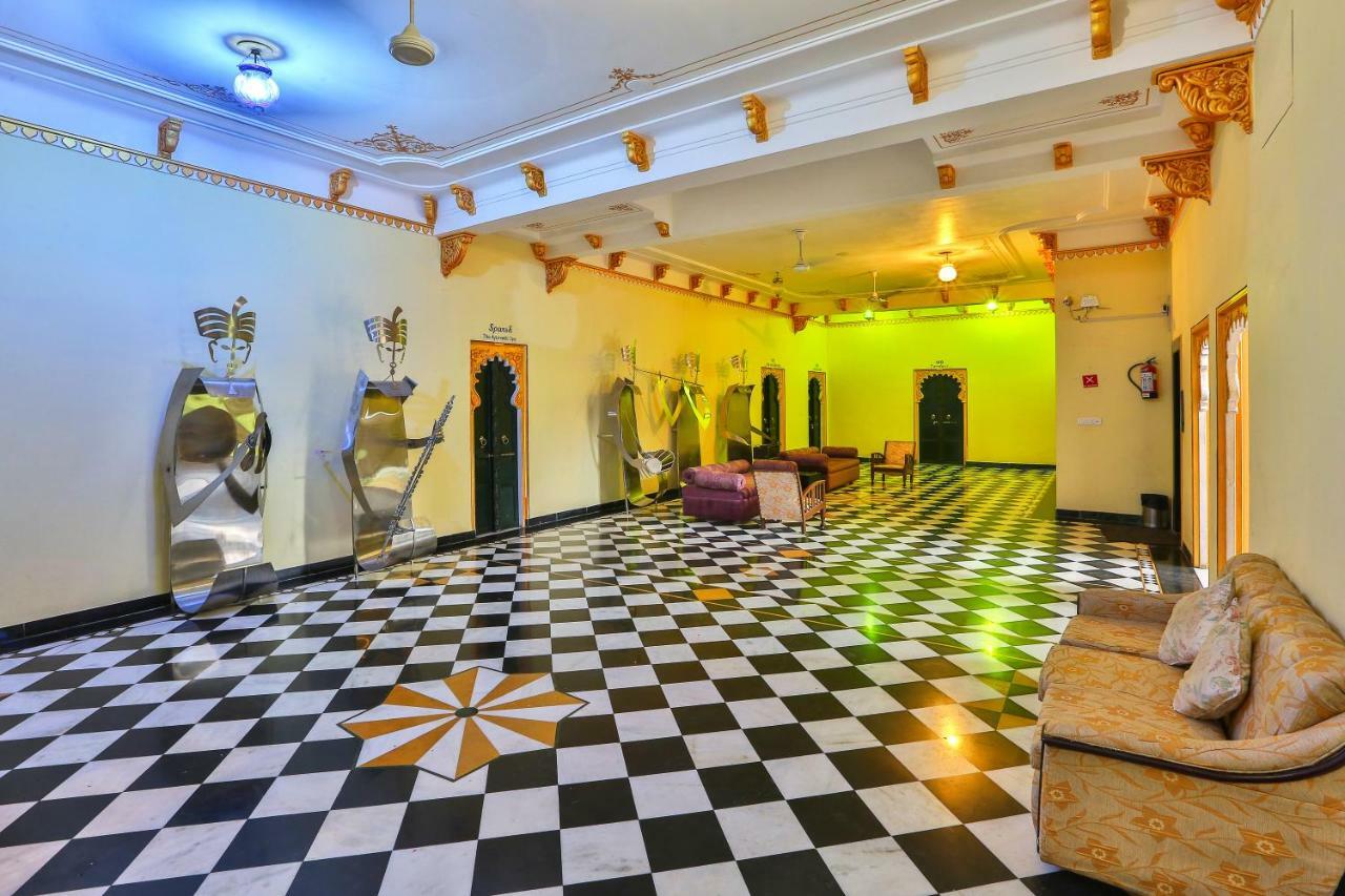 Hotel Jaisingh Garh By Innovating Hospitality Udaipur Exterior photo